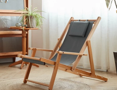 Foldable beach and garden sun lounger