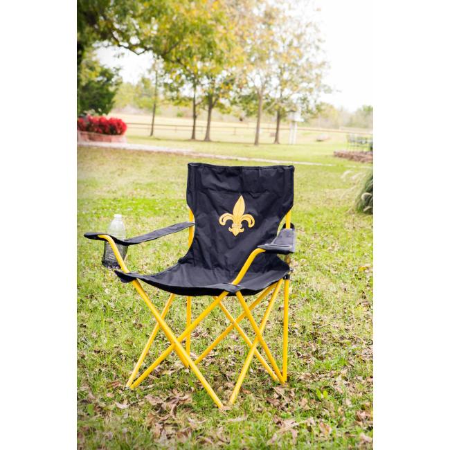 Fleur-de-lis Black Folding Lawn Chair